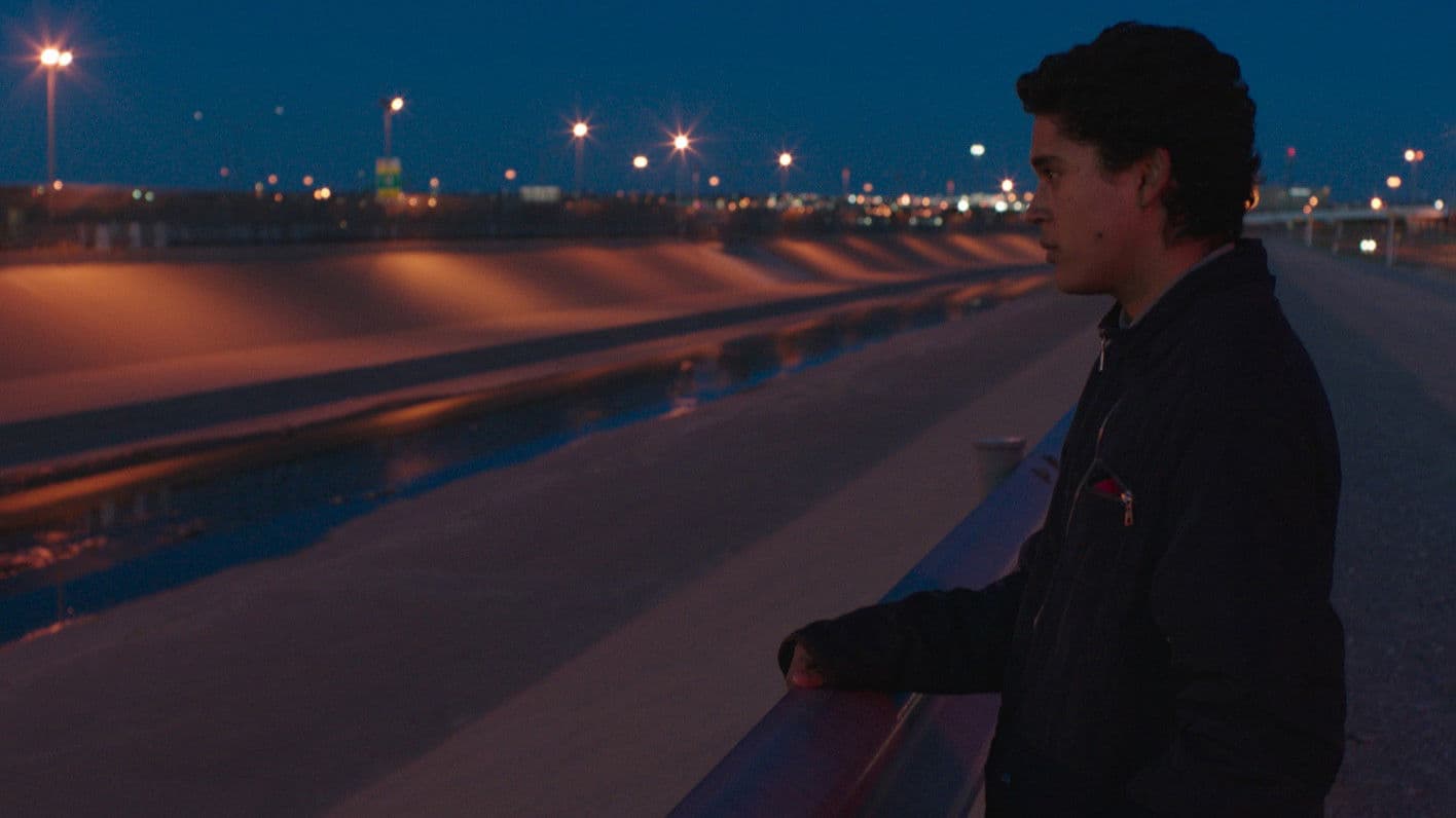 Detrás de la Montaña