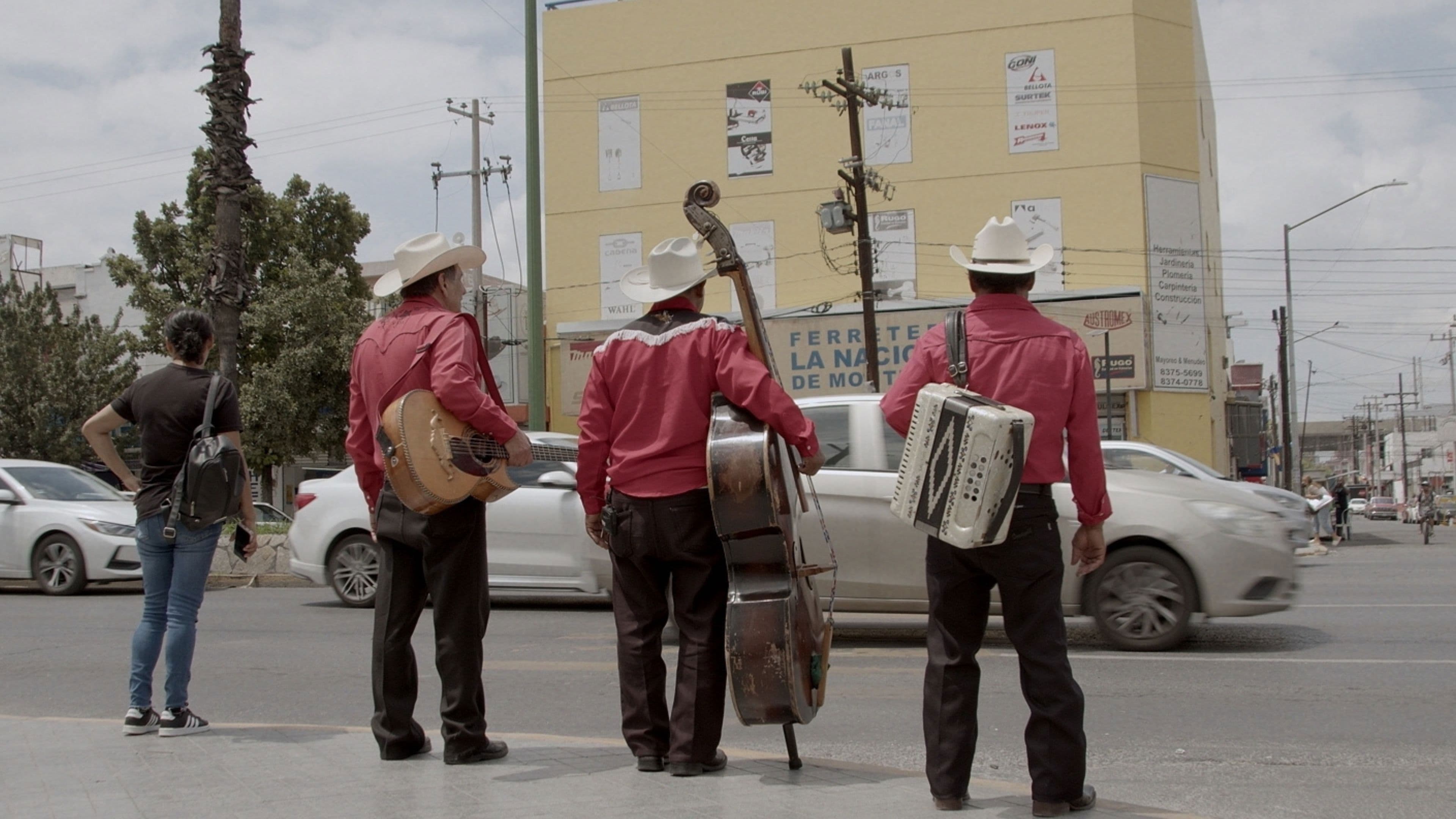 Con cuerdas y acordeón