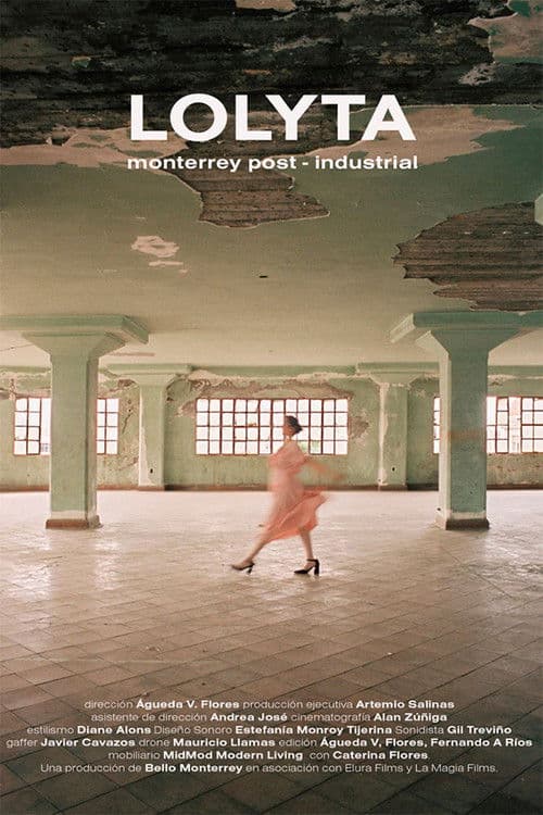 Lolyta en Monterrey post-industrial